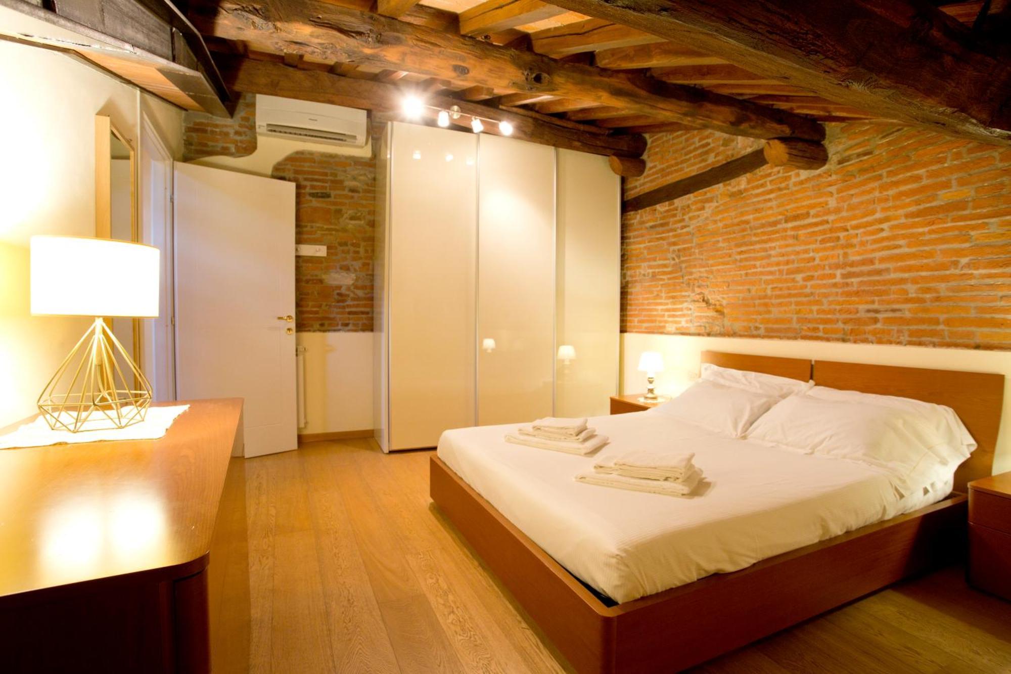 Casa San Girolamo Historic Flat With Cosy Terrace In Lucca'S City Centre Bagian luar foto