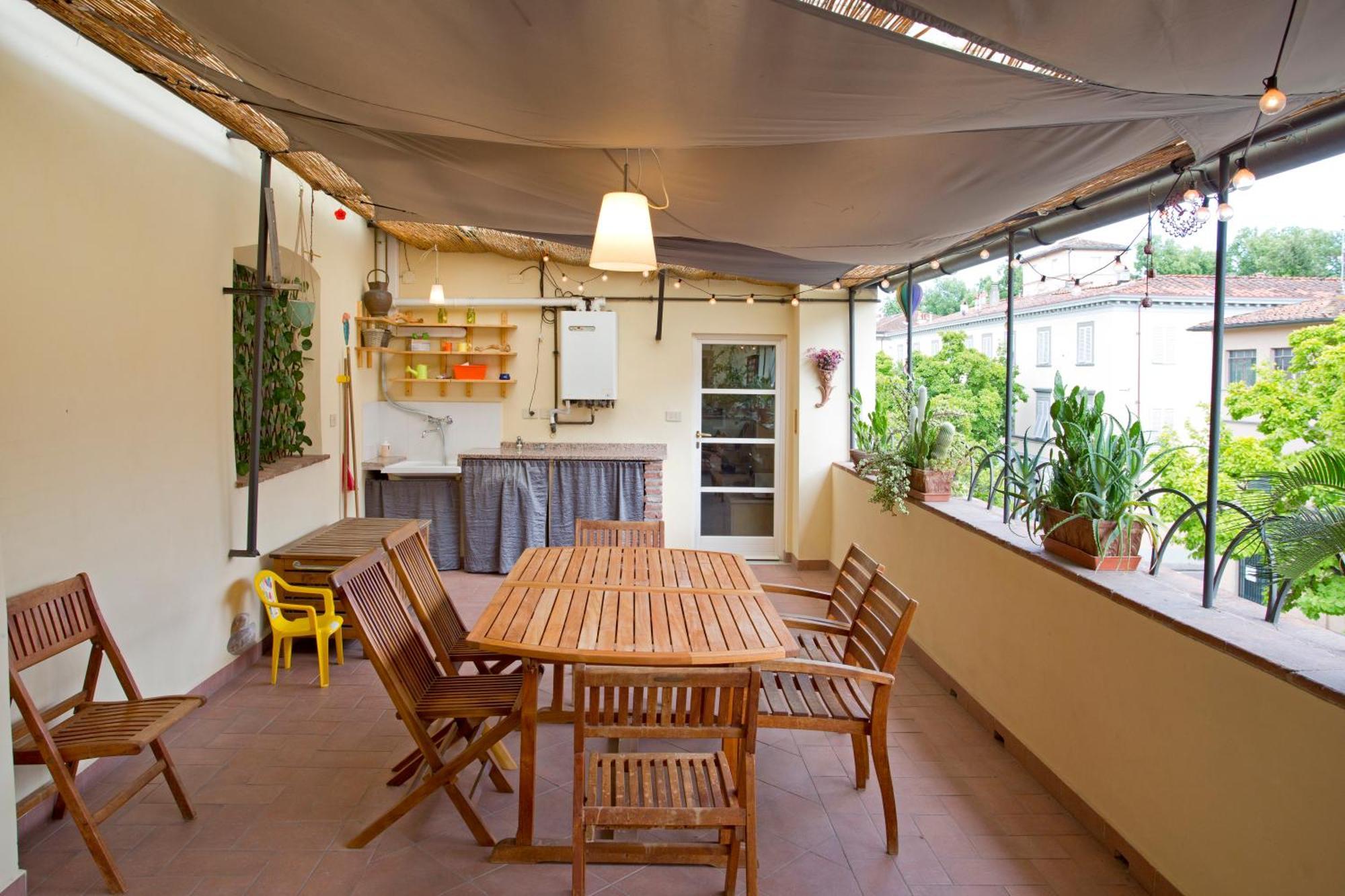 Casa San Girolamo Historic Flat With Cosy Terrace In Lucca'S City Centre Bagian luar foto
