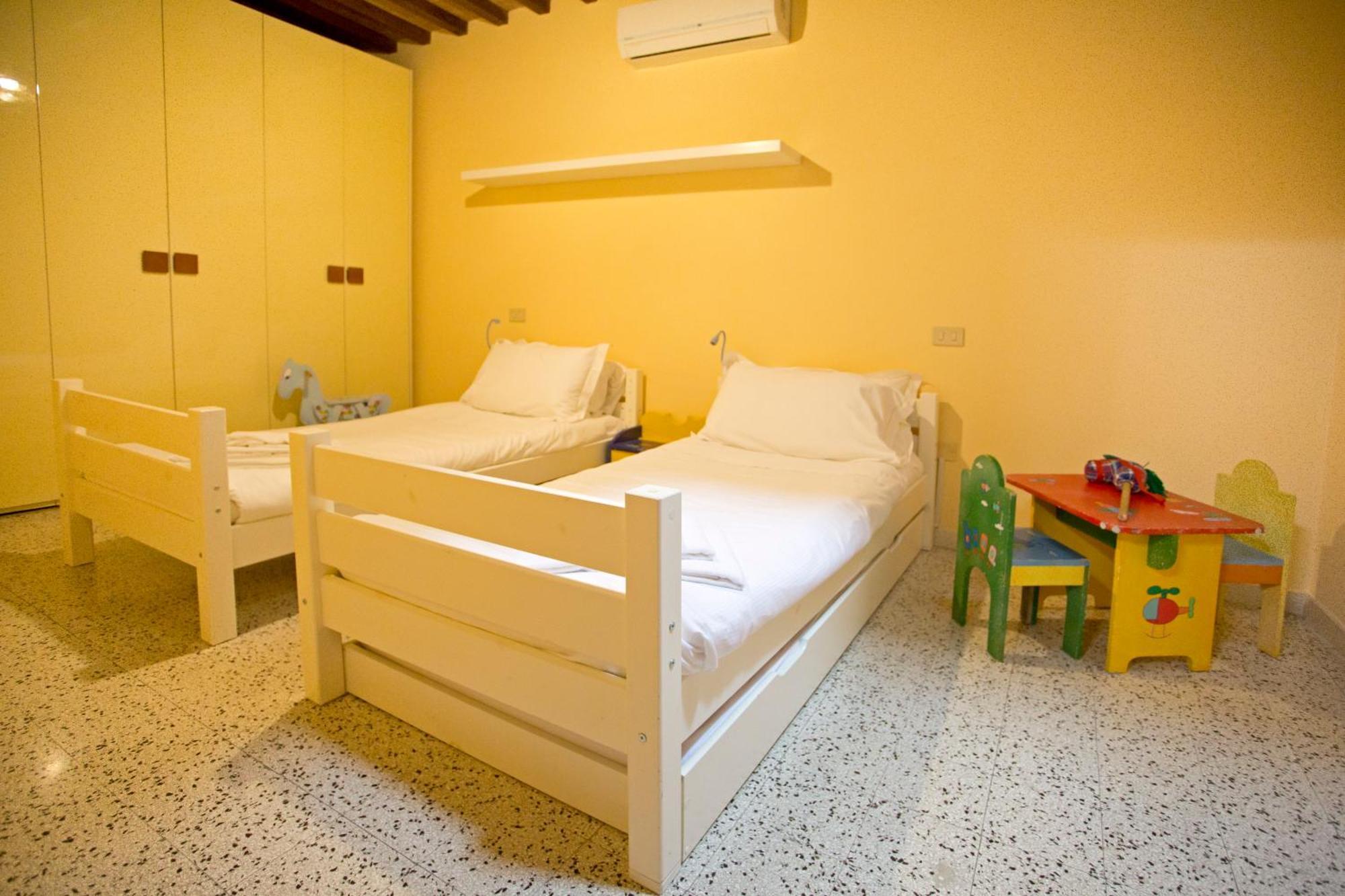 Casa San Girolamo Historic Flat With Cosy Terrace In Lucca'S City Centre Bagian luar foto